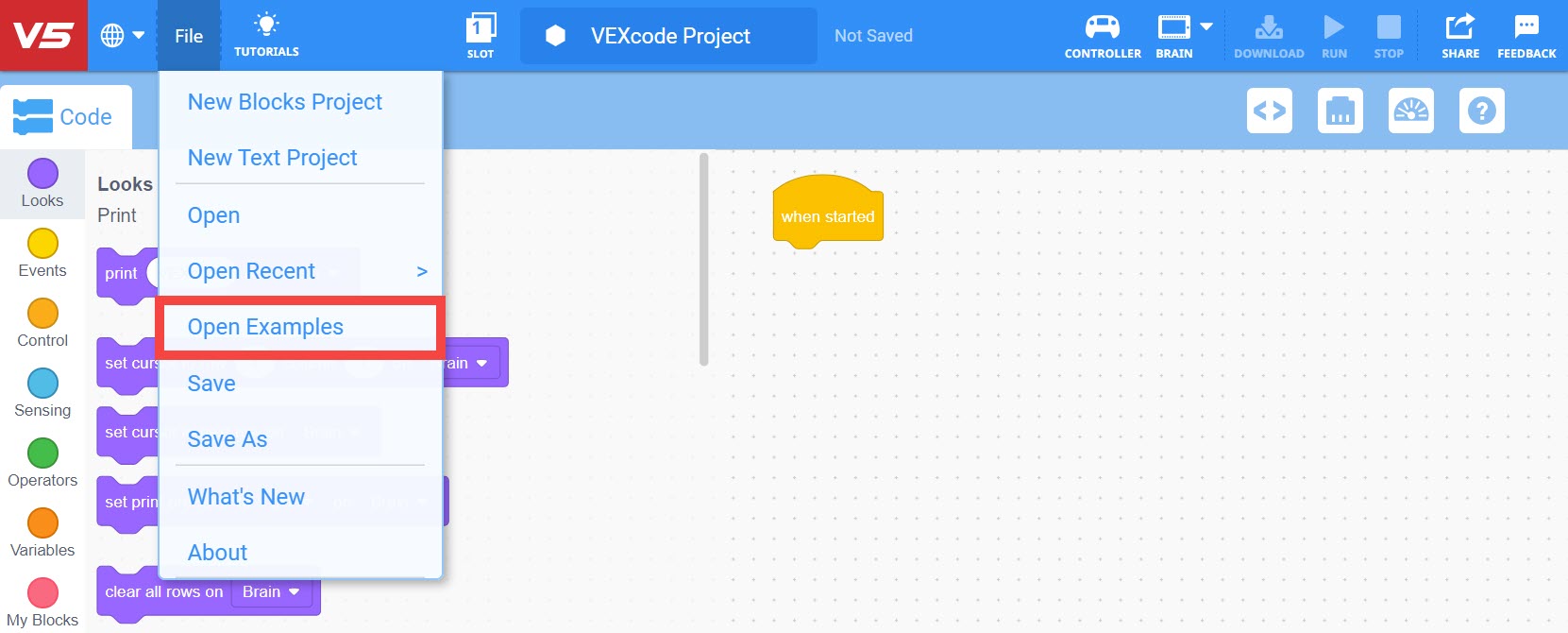Screenshot der VEXcode-Schnittstelle, die verschiedene Programmierbeispiele für die berufliche und technische Bildung anzeigt und Blöcke und Codeausschnitte präsentiert, die für Bildungszwecke entwickelt wurden.