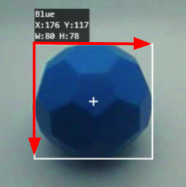 Se muestra un sensor de visión de IA rastreando una Buckyball azul. El Buckyball tiene un rectángulo de seguimiento a su alrededor y la etiqueta de arriba muestra que tiene un ancho de 80 píxeles y una altura de 78 píxeles. Las flechas rojas resaltan el rectángulo de seguimiento para demostrar su ancho y alto.