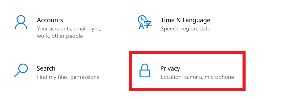 Windows Ayarları menüsü açık ve Gizlilik ayarları seçeneği vurgulanmış.