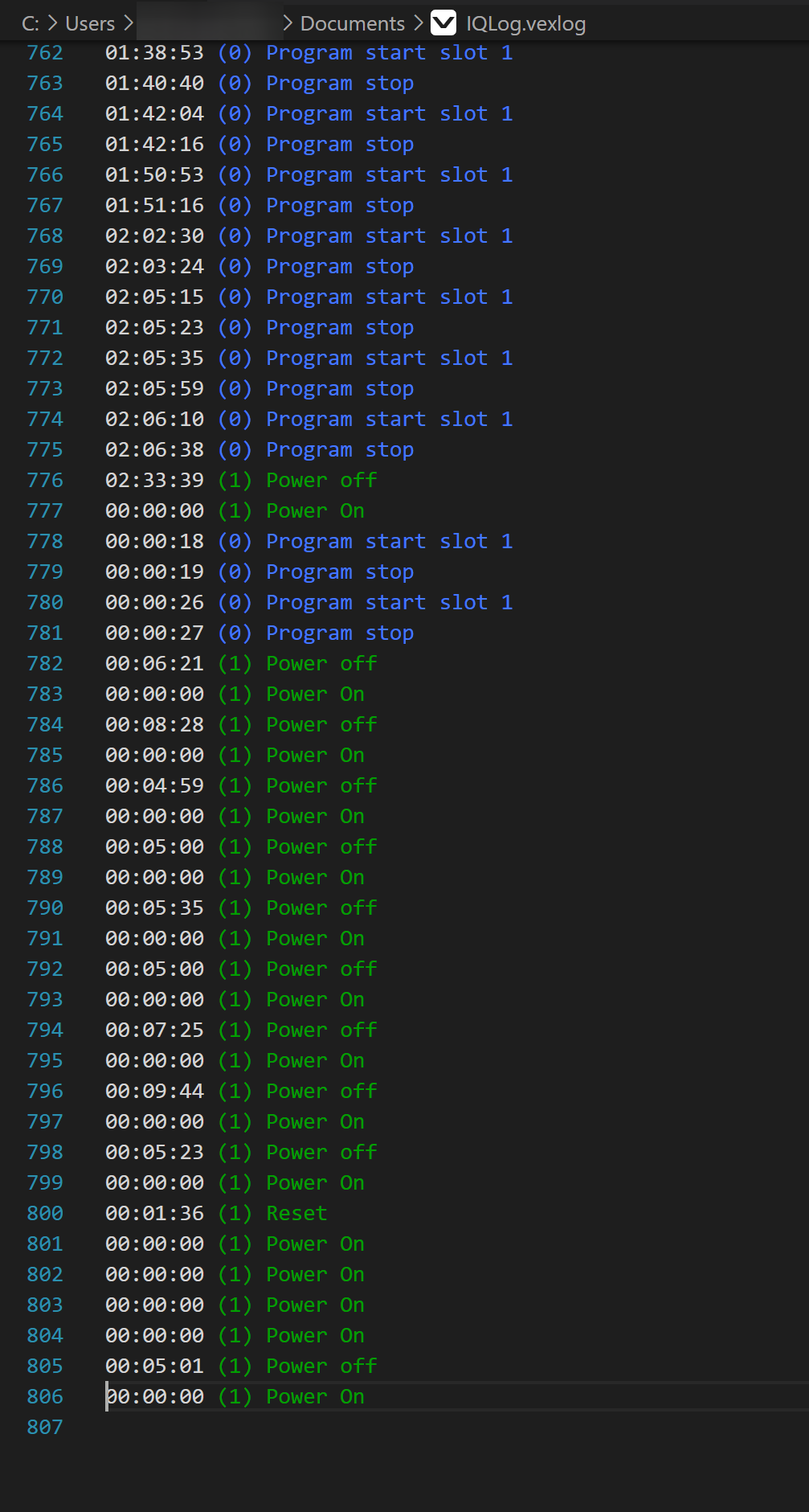 Protokol událostí VEX Brain se zobrazuje otevřený ve VS Code ze složky Dokumenty uživatele. V protokolu událostí se zobrazí zpráva s časovým razítkem pokaždé, když je Brain zapnut nebo vypnut, nebo když se spustí nebo zastaví program.