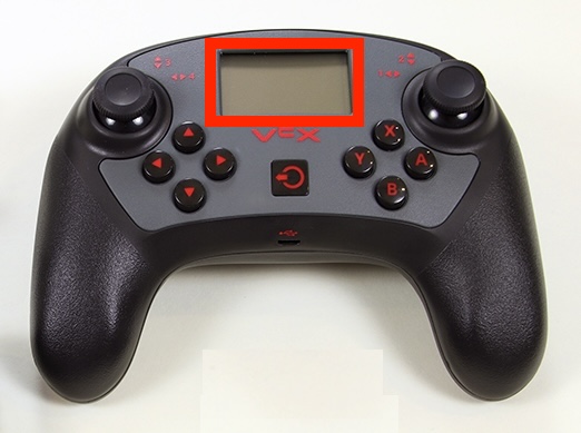 Controlador V5 con pantalla en blanco. La pantalla está resaltada con un cuadro rojo para mostrar que el controlador está apagado.