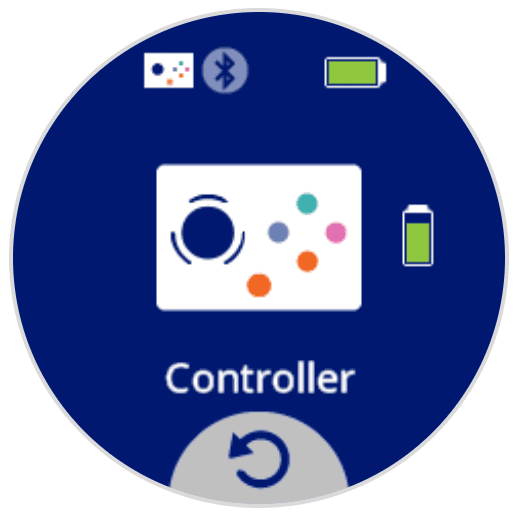 Das Controller-Dashboard öffnet sich und zeigt einen großen Controller auf dem Bildschirm. Rechts befindet sich ein Batteriesymbol, das fast bis zum Rand gefüllt ist und einen nahezu vollen Akku anzeigt.