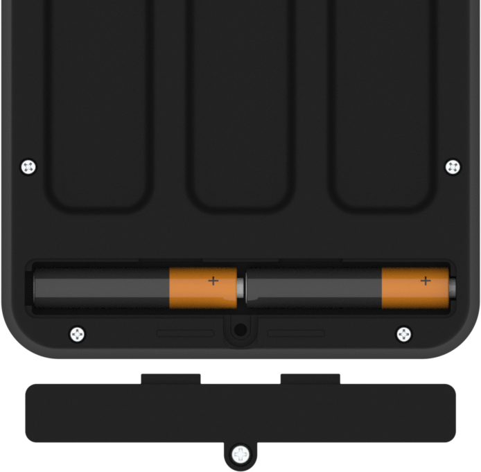 Achteraanzicht van de VEX Coder met het batterijklepje losgeschroefd en 2 AAA-batterijen geplaatst.