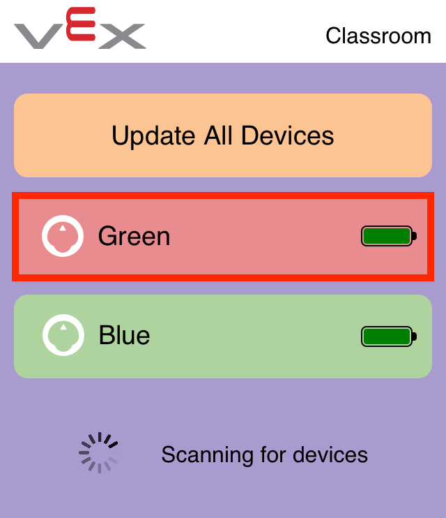 Képernyőkép a VEX Classroom App alkalmazásról, két csatlakoztatott 123 robottal egy listában. Az egyik robot zöld színnel jelenik meg, ami azt jelenti, hogy naprakész, a másik robot pedig kiemelve és pirossal jelenik meg, ami azt jelenti, hogy a frissítéshez ki kell választani.
