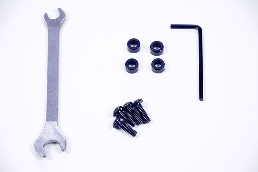 Gambar perangkat keras mikrokontroler VEX Cortex, memamerkan desain dan komponennya, relevan bagi pengguna yang mengeksplorasi proyek robotika, pemrograman, dan integrasi dengan sensor dan motor.