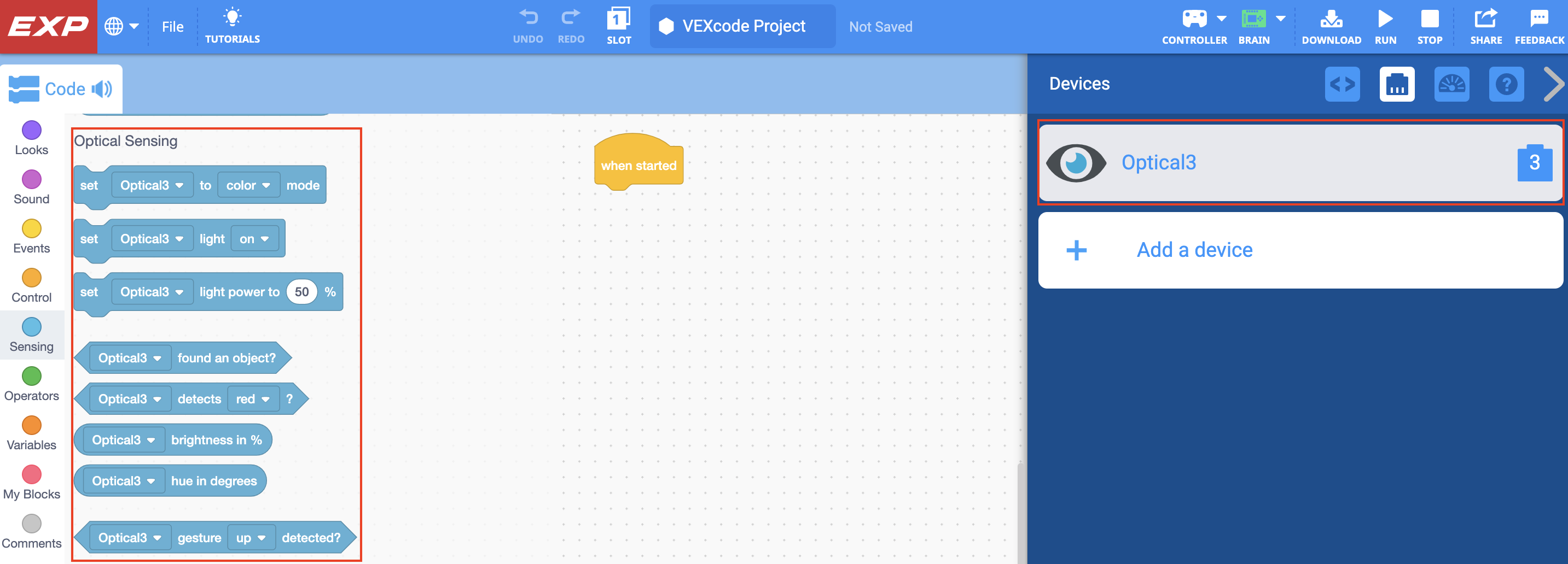 لقطة شاشة لبرنامج VEXcode EXP مع فتح قائمة الأجهزة. يتم إدراج جهاز استشعار بصري متصل وإبرازه في قائمة الأجهزة. تم فتح صندوق أدوات الكتل وتم تسليط الضوء على فئة الاستشعار البصري للكتل.