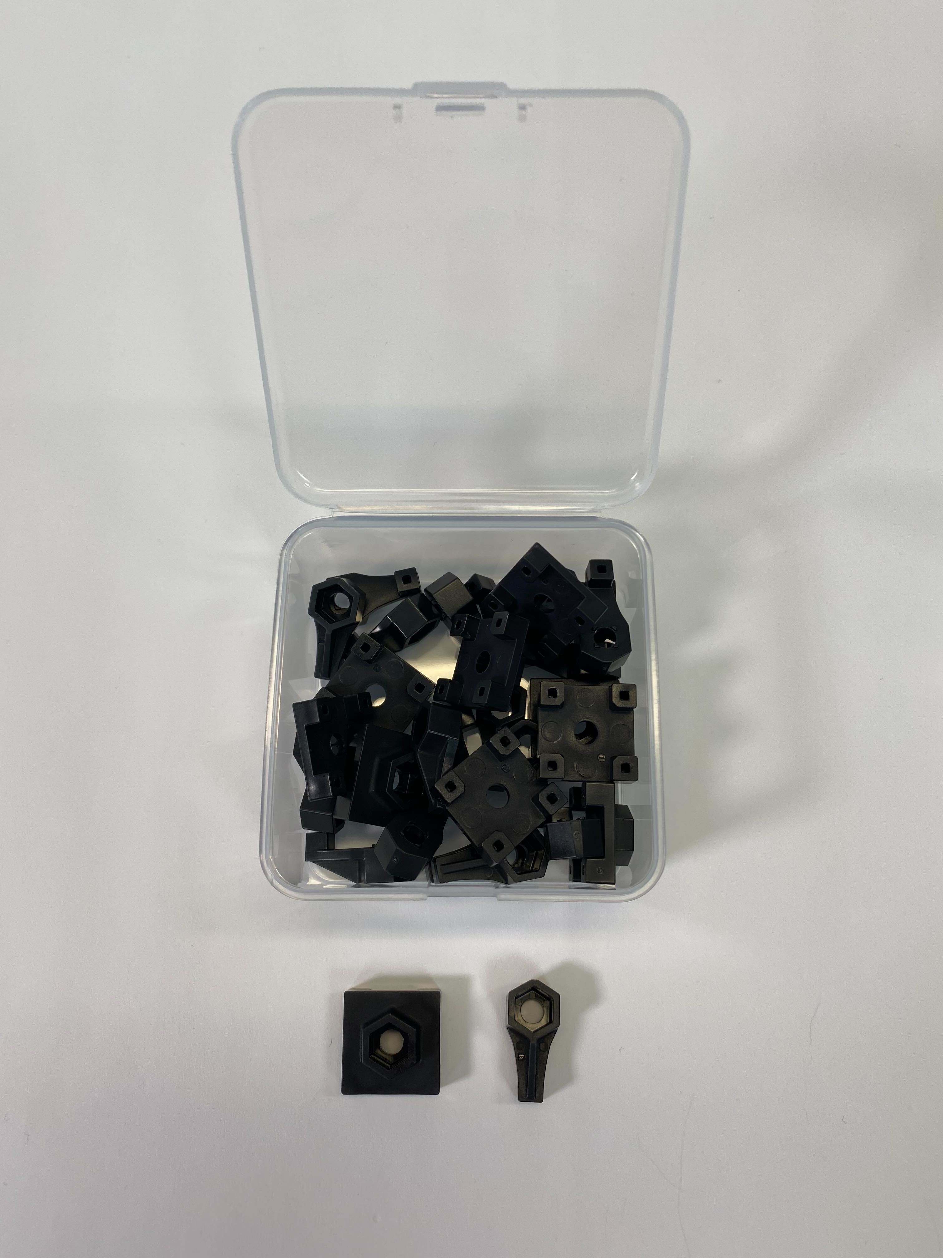 Jewel Case met extra zeskantmoerbevestigingsstukken.