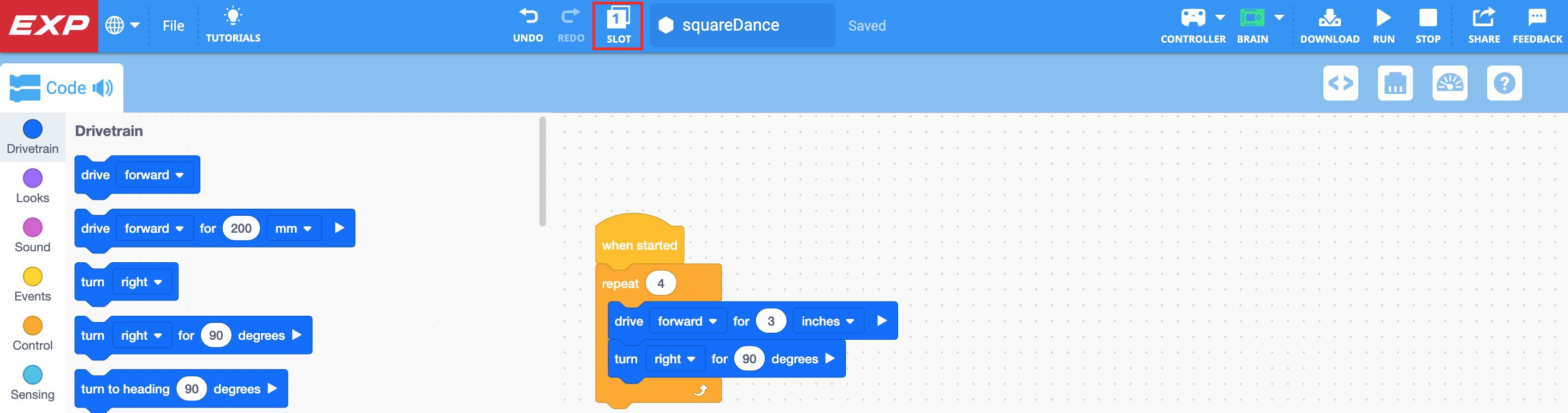 Toolbar VEXcode EXP dengan ikon Slot disorot di antara tombol Ulangi dan bidang Nama Proyek.