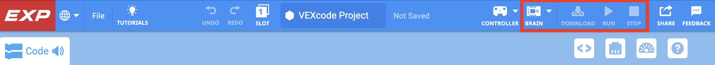 „VEXcode EXP“ įrankių juosta su raudoname langelyje paryškinta smegenų piktograma ir greta esančiomis atsisiuntimo, vykdymo ir sustabdymo piktogramomis. Smegenų piktograma yra balta, o kitos trys piktogramos yra pilkos.