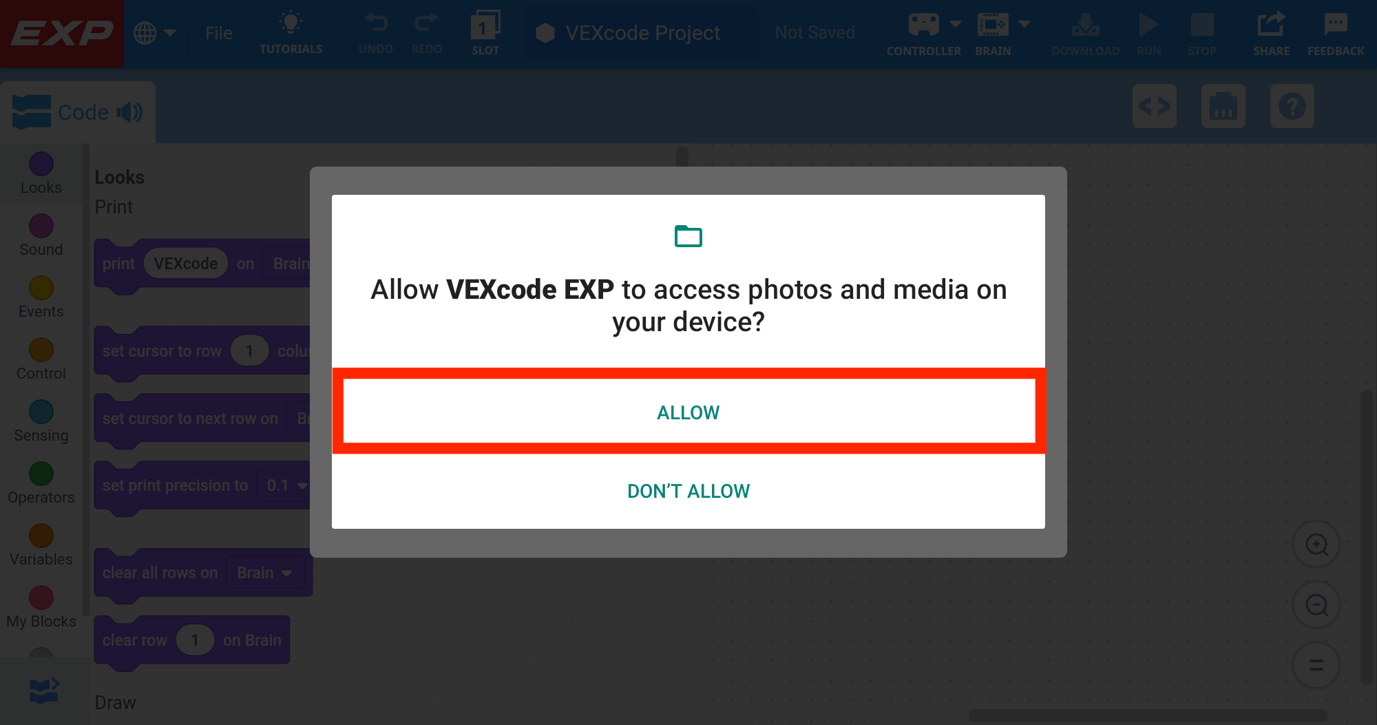 Message d'accès aux fichiers Android indiquant « Autoriser VEXcode EXP à accéder aux photos et aux fichiers multimédias de votre appareil ? » Vous trouverez deux boutons ci-dessous : l’un indique « Autoriser » et l’autre « Ne pas autoriser ». Le bouton Autoriser est mis en surbrillance.