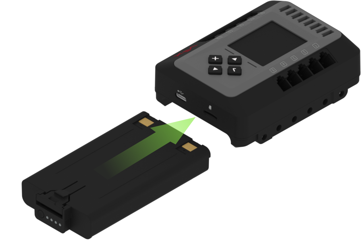 Il diagramma mostra una batteria collegata a un cervello EXP. Una freccia indica che la batteria deve essere inserita nella porta di ricarica nella parte inferiore del Brain. La batteria è orientata con il fermo rivolto lontano dal cervello.