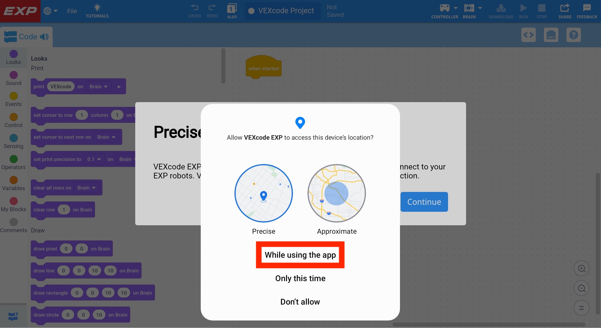 Solicitud de permiso de ubicación desde el dispositivo Android que dice "¿Permitir que VEXCODE EXP acceda a la ubicación de este dispositivo?" A continuación, se resalta la opción Durante el uso de la aplicación.