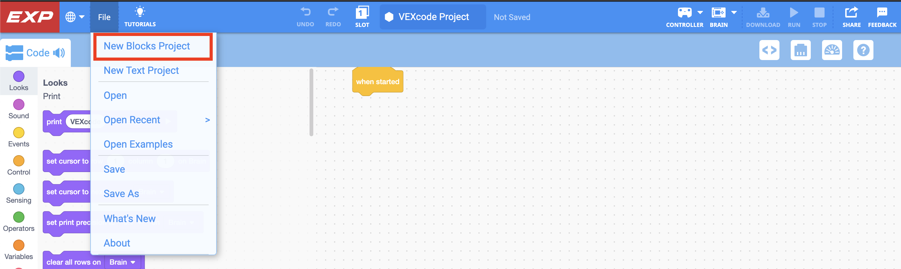 Panel nástrojů VEXcode EXP s otevřenou nabídkou Soubor a zvýrazněnou položkou Nový projekt bloků. První možností v nabídce je Nový projekt bloků.
