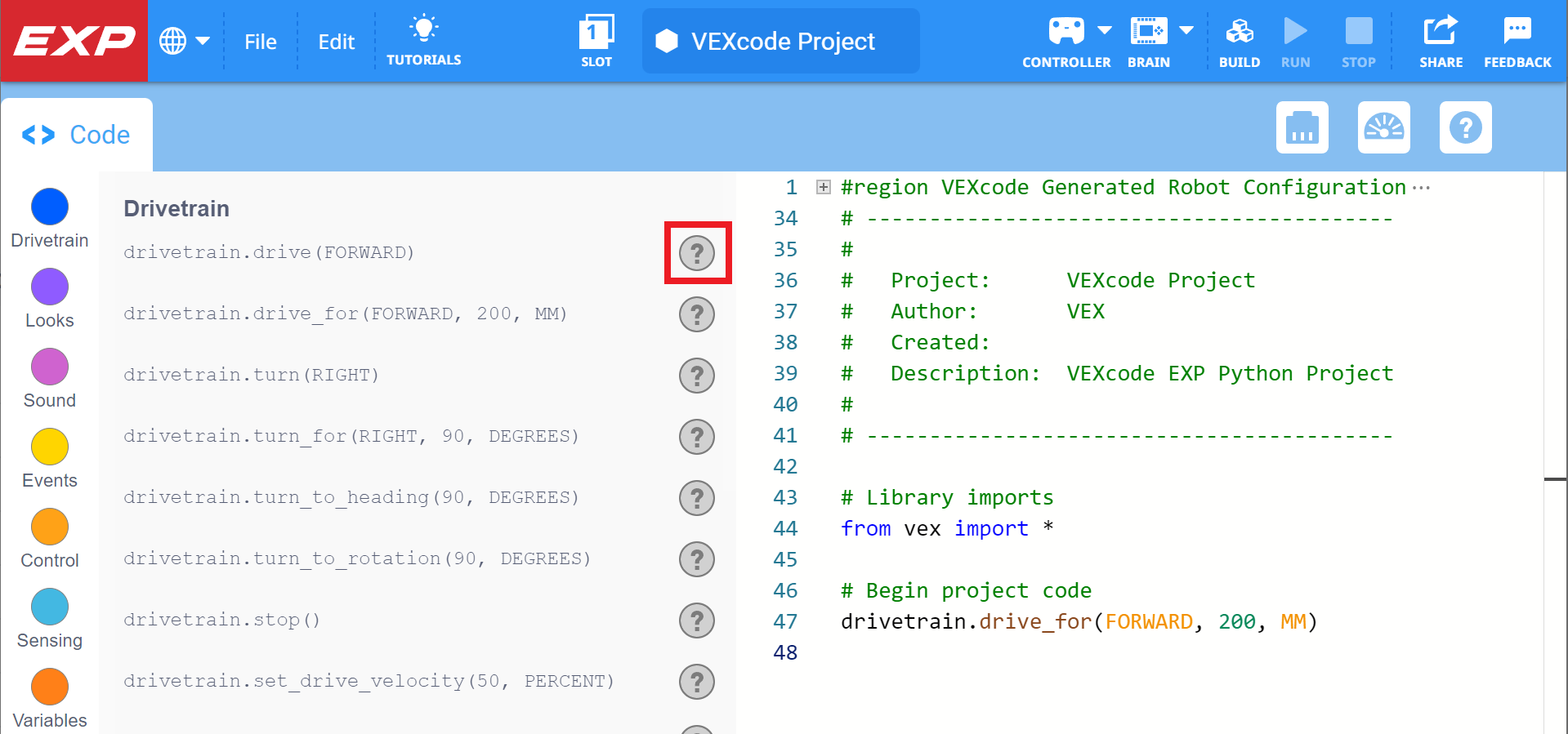 VEXcode EXP Python rīklodziņš ar iezīmētu palīdzības ikonu blakus komandai Drive for.