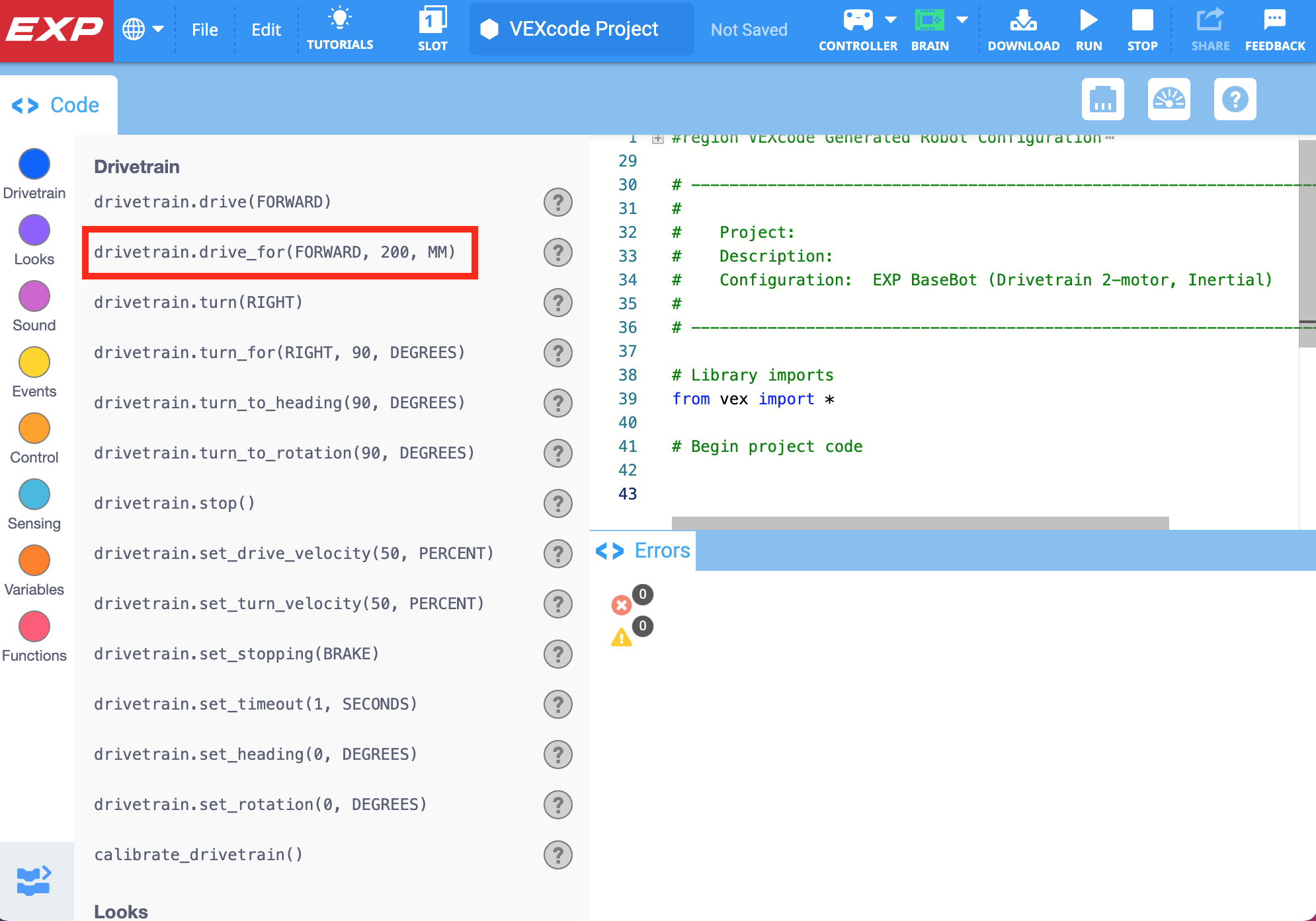 VEXcode EXP con il comando Drive for evidenziato nella Python Toolbox.