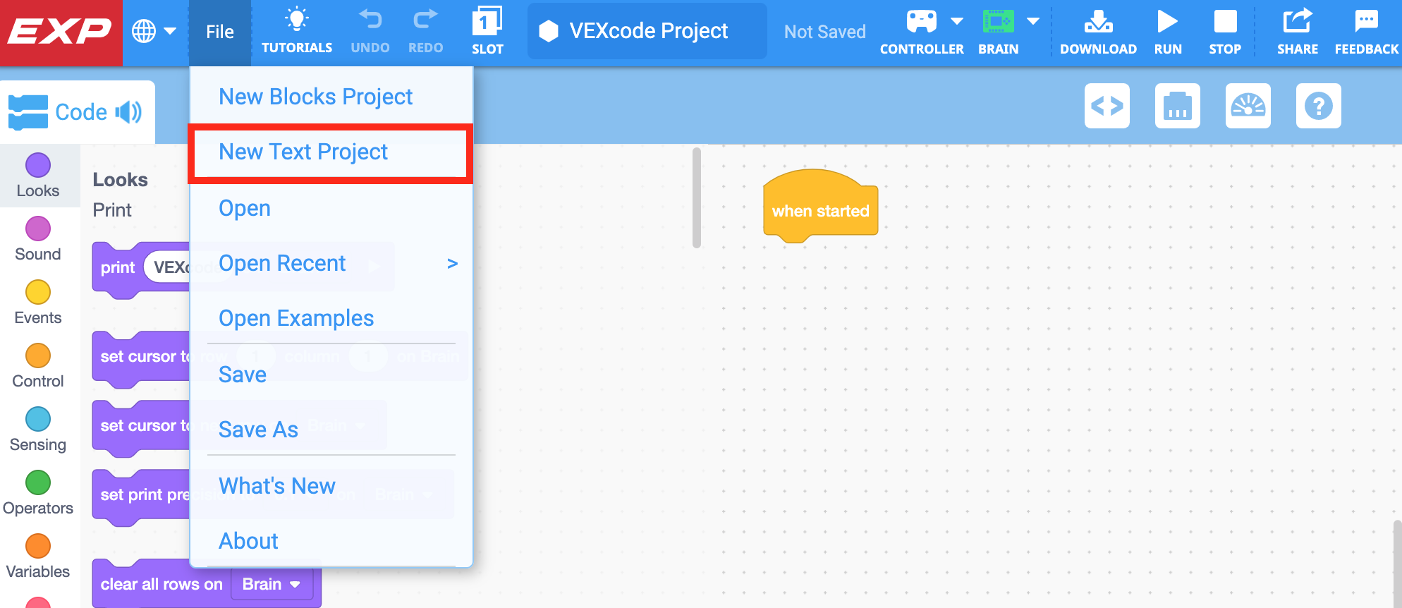 „VEXcode EXP“ įrankių juosta su atidarytu meniu „Failas“ ir pažymėta parinktimi „Naujas teksto projektas“. Naujas teksto projektas yra antra meniu parinktis, esanti po „Naujų blokų projektas“.
