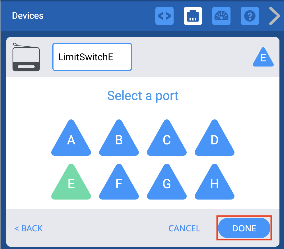 VEXcode EXP ierīču izvēlne pēc jaunās ierīces porta iestatīšanas uz E. Zemāk ir iezīmēta poga Gatavs.