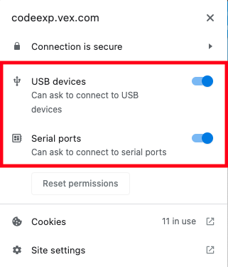 يتم فتح القائمة المنسدلة "معلومات موقع Chrome" ويتم تشغيل خيار أذونات أجهزة USB وخيار أذونات المنافذ التسلسلية.
