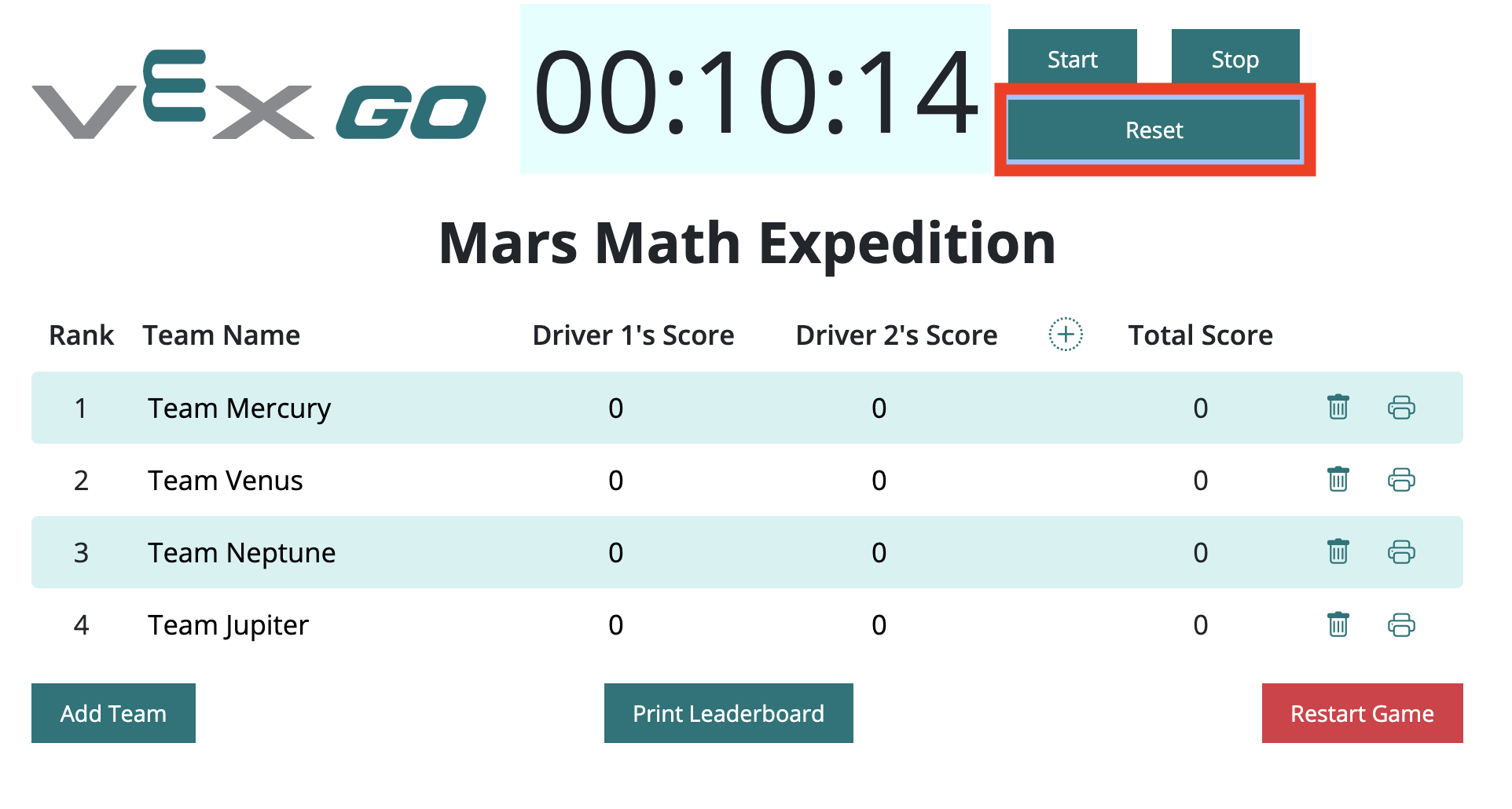 กระดานผู้นำ VEX GO พร้อมปุ่มรีเซ็ตที่เน้นไว้ทางด้านขวาของตัวจับเวลา