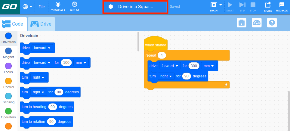 VEXcode GO Araç Çubuğu, proje adı alanının vurgulandığı ve projenin yeniden adlandırıldığını ve kaydedildiğini belirtmek için Drive in a Square olarak değiştirildiği bir görünümdedir.
