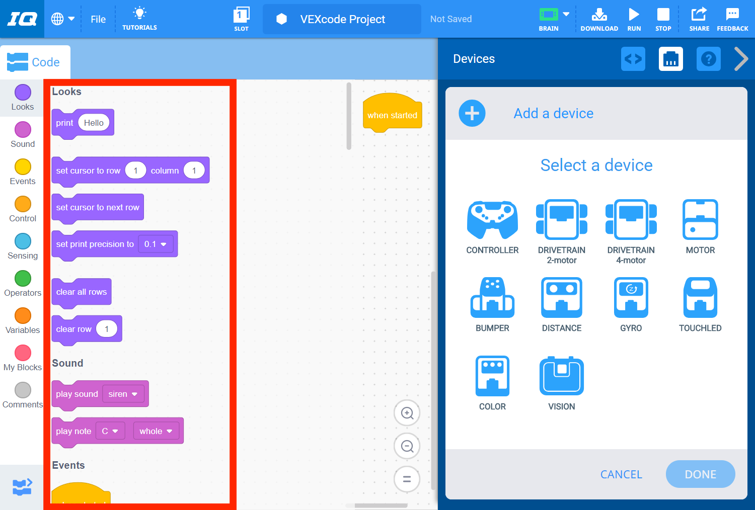 مشروع Blocks جديد في VEXcode IQ، مع تسليط الضوء على Blocks Toolbox للإشارة إلى أنه عند توصيل Brain فقط، سيتم عرض الكتل الافتراضية فقط.