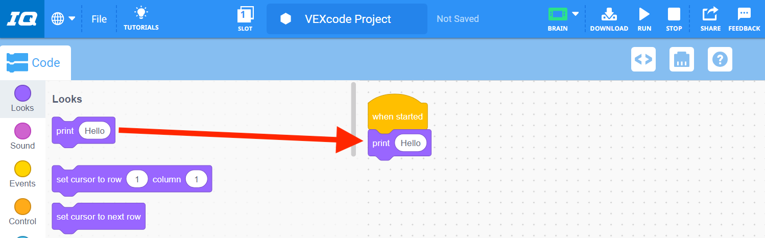 Nuoli osoittaa, että tulostuslohko on vedetty työkalupakista työtilaan, ja se muodostaa pinon aloituslohkon alle.