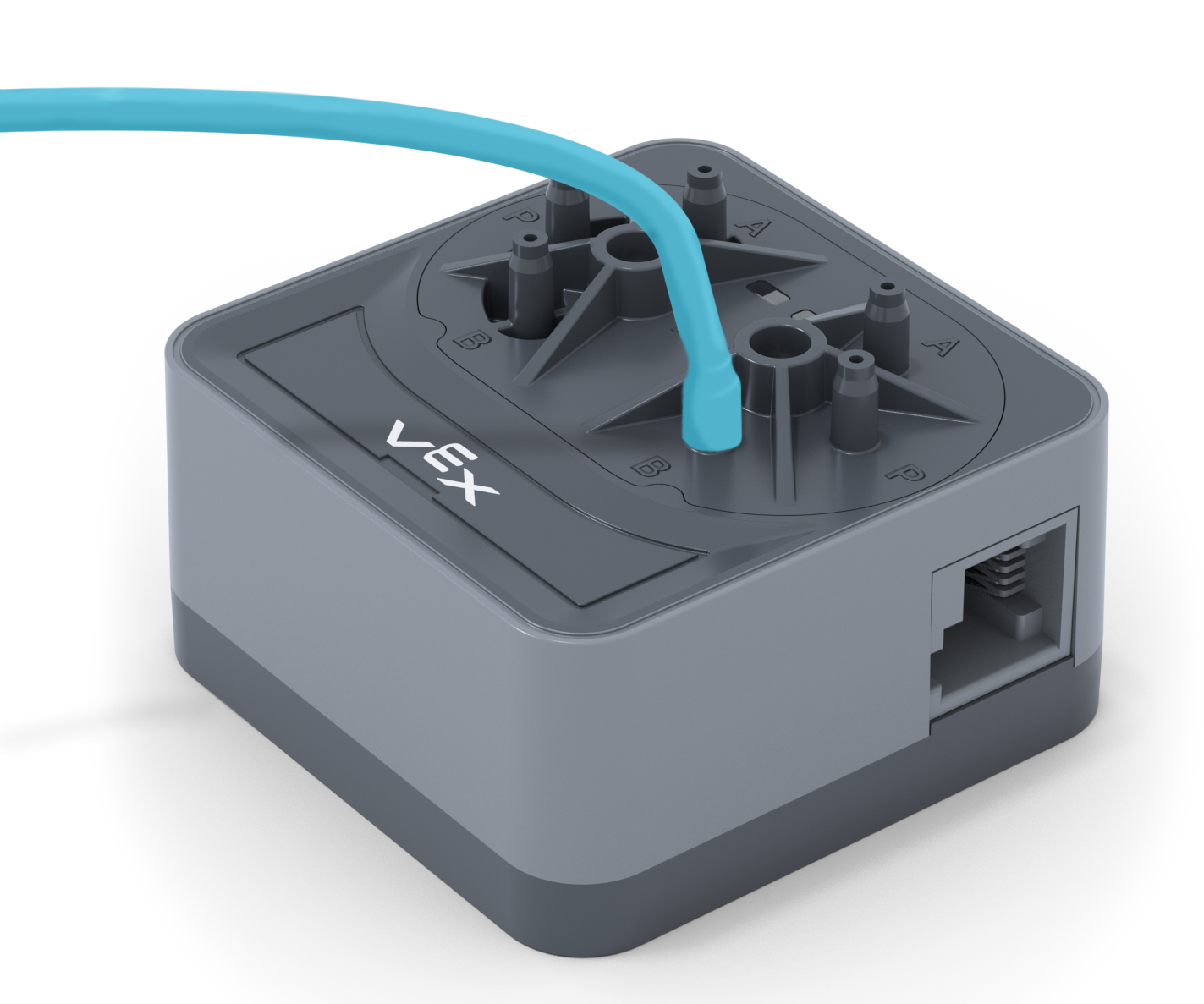 Close-up van een stuk slang dat is aangesloten op de B-poort van een solenoïde om te laten zien hoe een veilige verbinding eruitziet.