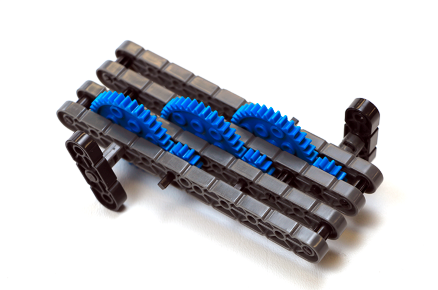 Schuine weergave van de (1e generatie) MAD Box-build.