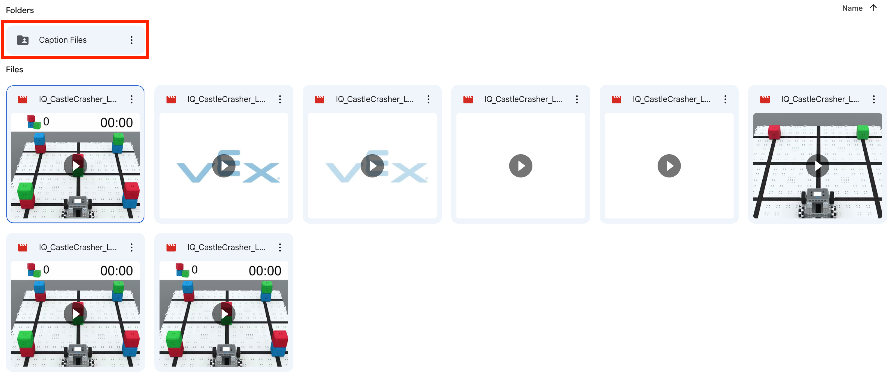 Cartella dei video della lezione 2 di IQ Castle Crasher (2a generazione) aperta in Google Drive. All'interno c'è una cartella denominata Caption Files ed è evidenziata.