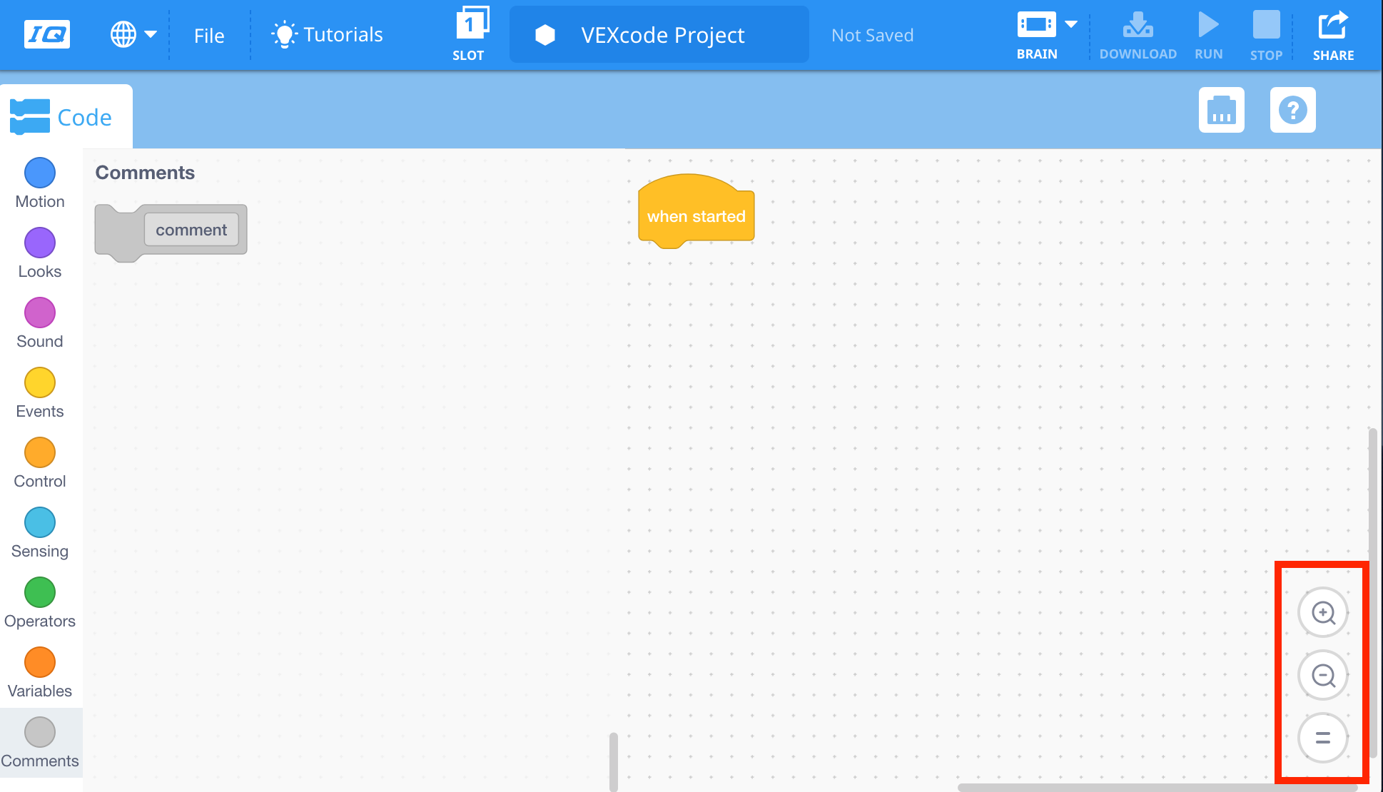 Ambiente de trabalho VEXcode IQ com os três botões de redimensionamento de blocos no canto inferior direito destacados. Há um ícone de mais, um ícone de menos e um ícone de igual.