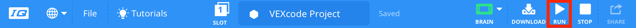 Barra de ferramentas VEXcode IQ com o ícone Executar destacado entre os ícones Download e Step.