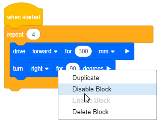 VEXcode IQ Blocks projekt, amelyben egy engedélyezett blokk helyi menüje meg van nyitva, és a Blokk letiltása opció van kiválasztva.