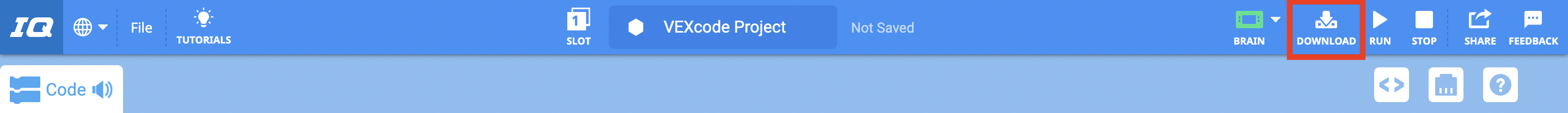 VEXcode IQ টুলবার যেখানে Brain এবং Run আইকনের মাঝখানে ডাউনলোড আইকনটি হাইলাইট করা আছে।