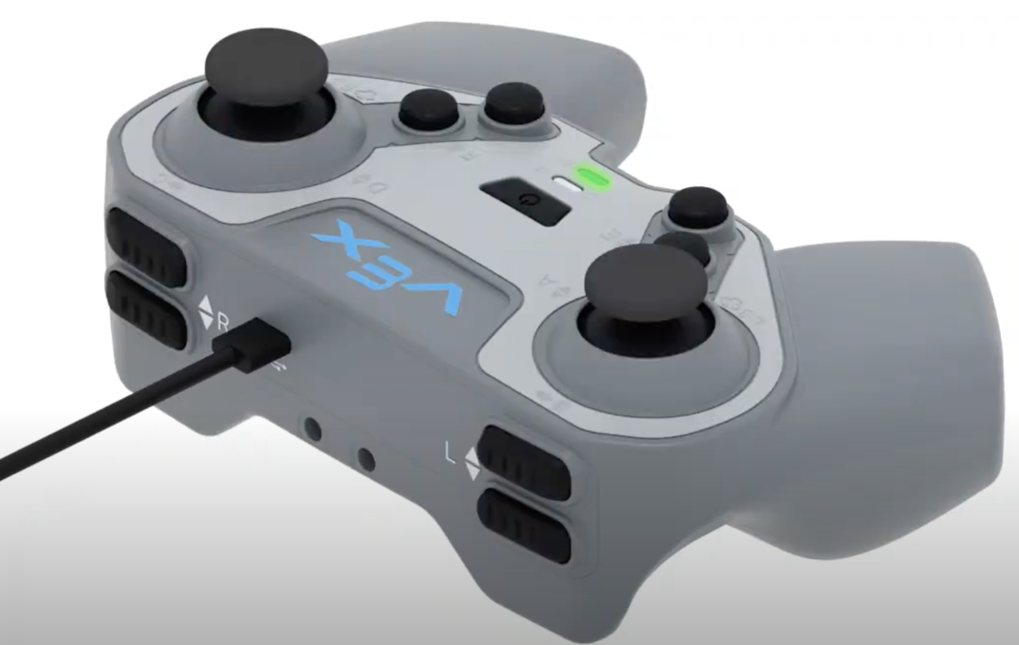 Controlador IQ conectado a una computadora con un cable USB C.