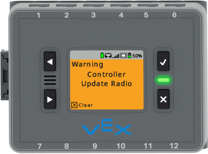 Het IQ (2e generatie) Brain-scherm wordt weergegeven met een oranje scherm en een bericht met de tekst Waarschuwing, controllerupdateradio. Hieronder staat een pictogram dat aangeeft dat u op de X-knop kunt drukken om het bericht te wissen.