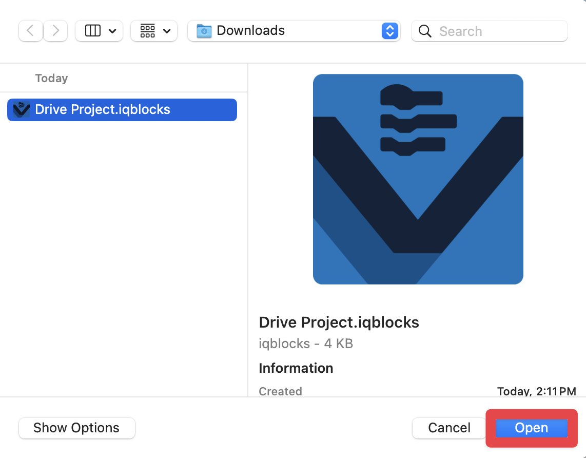 Se selecciona el proyecto VEXcode IQ guardado previamente en los archivos del dispositivo y se resalta el botón Abrir en la parte inferior del menú.