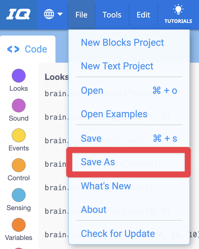 VEXcode IQ Toolbar mit geöffnetem Menü „Datei“ und hervorgehobener Option „Speichern unter“. Speichern unter ist die sechste Option im Menü, unterhalb von Neues Blockprojekt, Neues Textprojekt, Öffnen, Beispiele öffnen und Speichern.
