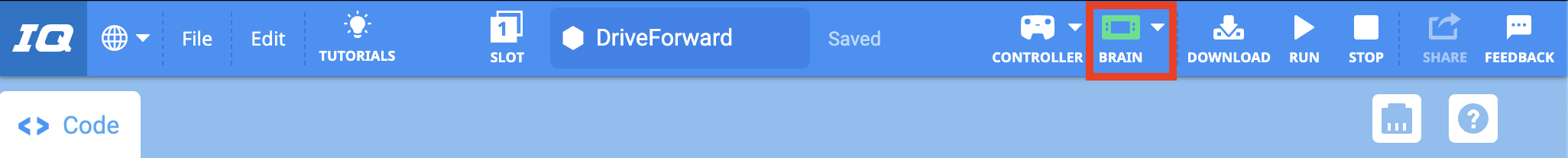 VEXcode IQ Toolbar mit hervorgehobenem grünen Gehirn-Symbol, was darauf hinweist, dass das Gehirn verbunden ist.