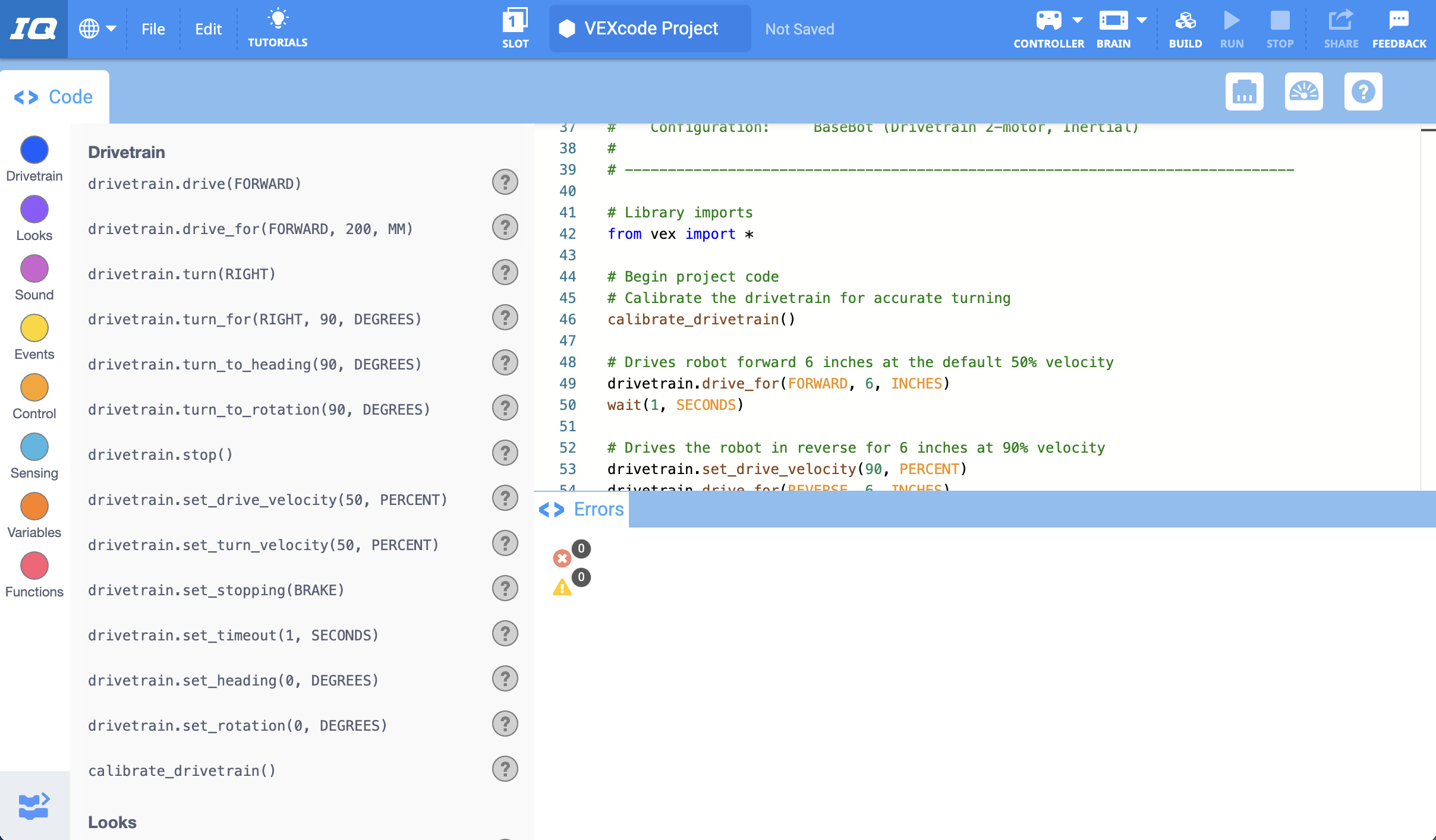 VEXcode IQ dengan proyek contoh Changing Velocities dibuka, termasuk perangkat yang dikonfigurasi, deskripsi proyek, dan kode Python proyek.