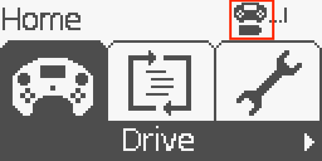 V5 コントローラー画面が表示され、右上のバッテリー インジケーターが強調表示されます。