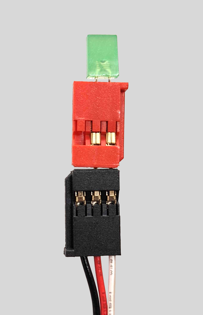 Diagram Perangkat V5 3-Wire yang memperlihatkan sambungan kabel dan komponen, mengilustrasikan pengaturan dan fungsionalitas perangkat dalam kategori V5.