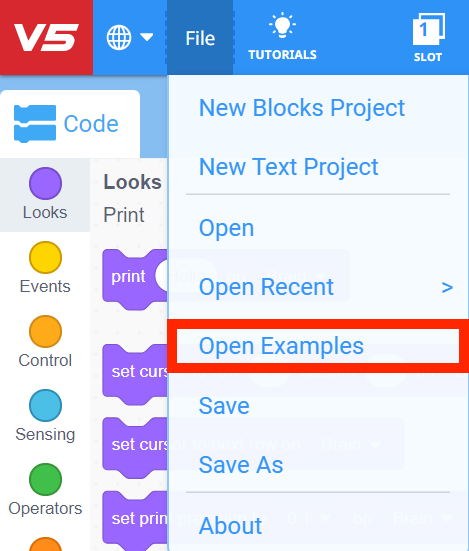 VEXcode V5 Toolbar mit geöffnetem Menü „Datei“ und hervorgehobener Option „Beispiele öffnen“. „Beispiele öffnen“ ist die fünfte Option im Menü, unterhalb von „Neues Blockprojekt“, „Neues Textprojekt“, „Öffnen“ und „Zuletzt geöffnet“.
