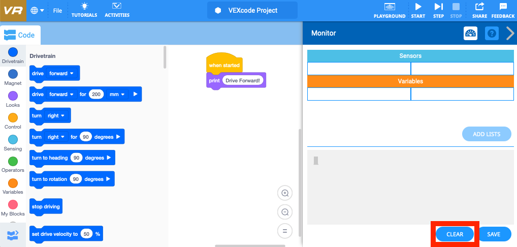 Screenshot van de VEXcode VR-interface met een op blokken gebaseerde codeeromgeving voor het programmeren van een virtuele robot, ontworpen voor educatieve doeleinden in STEM-onderwijs.