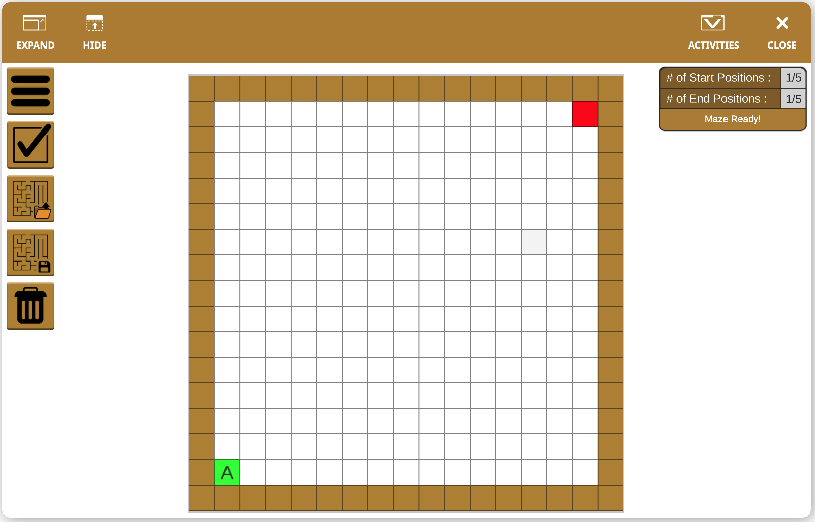 Screenshot van het gedeelte Playground Features van VEXcode VR, waarin de gebruikersinterface met verschillende codeblokken en opties voor het programmeren van een virtuele robot wordt getoond, waarbij educatieve hulpmiddelen voor STEM-onderwijs worden uitgelicht.