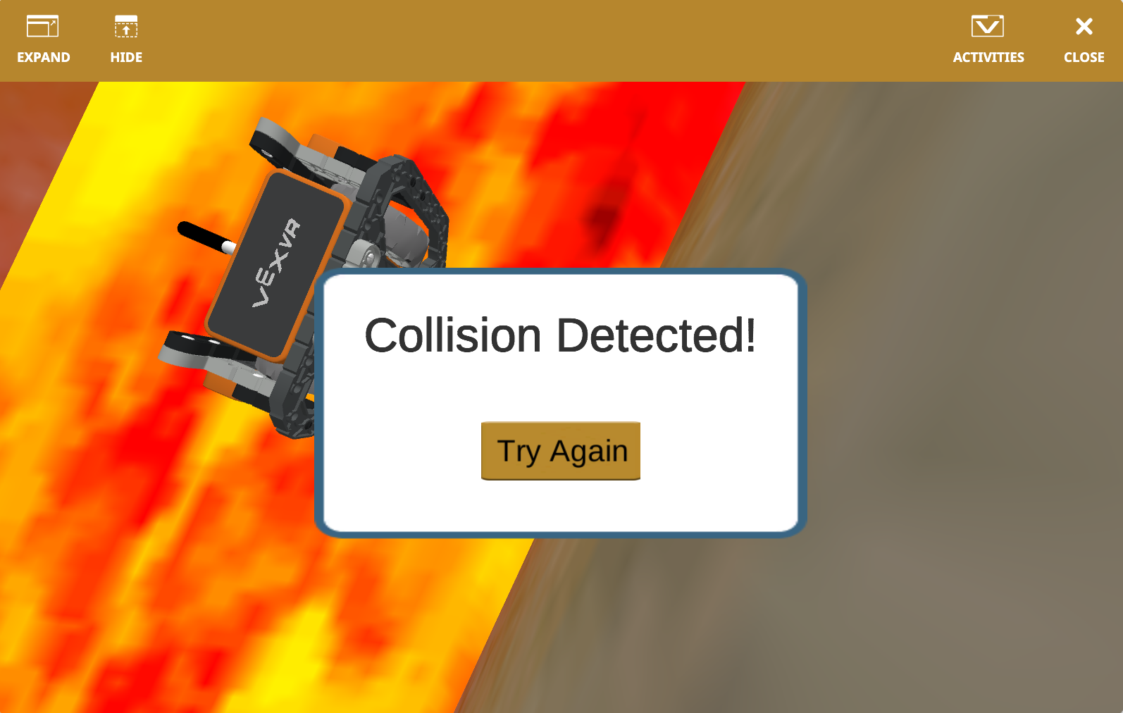VEXcode VR'nin Oyun Alanı Özellikleri arayüzünün ekran görüntüsü, öğrenciler ve eğitimciler için kodlama ve robotik öğrenimini geliştirmek üzere tasarlanmış sanal bir robotu programlamak için kullanılabilen blok tabanlı kodlama ortamını ve araçlarını sergiliyor.