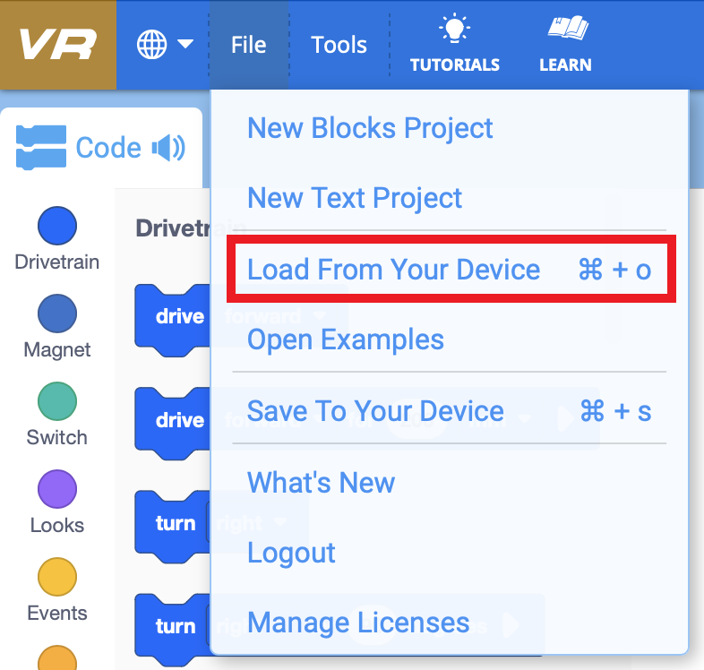VEXcode VR ইন্টারফেসের একটি ক্লোজ-আপ ফাইল মেনু ড্রপডাউন দেখায়। দ 