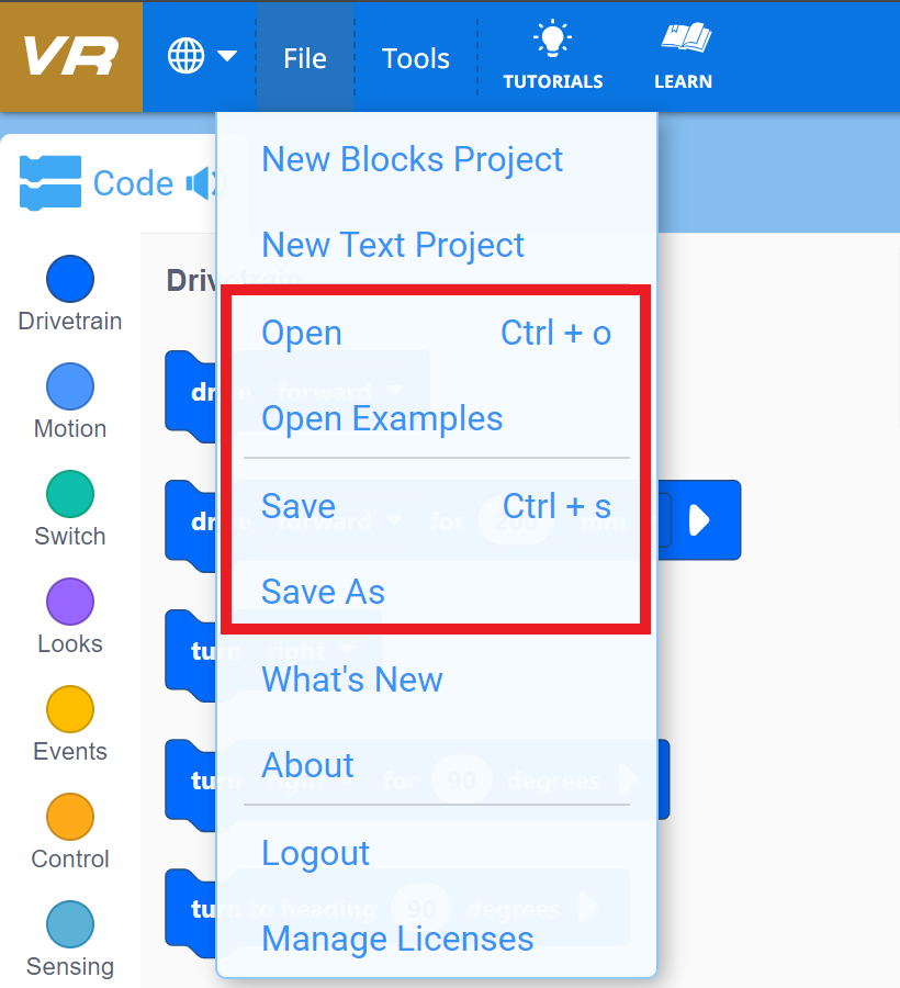 Näyttökaappaus VEXcode VR -liittymästä, jossa näkyy Load and Save -toiminnot, joissa on vaihtoehtoja olemassa olevien projektien lataamiseen ja nykyisen työn tallentamiseen. Suunniteltu käyttäjille, jotta he voivat hallita koodausprojektejaan virtuaalisessa robottiohjelmointiympäristössä.