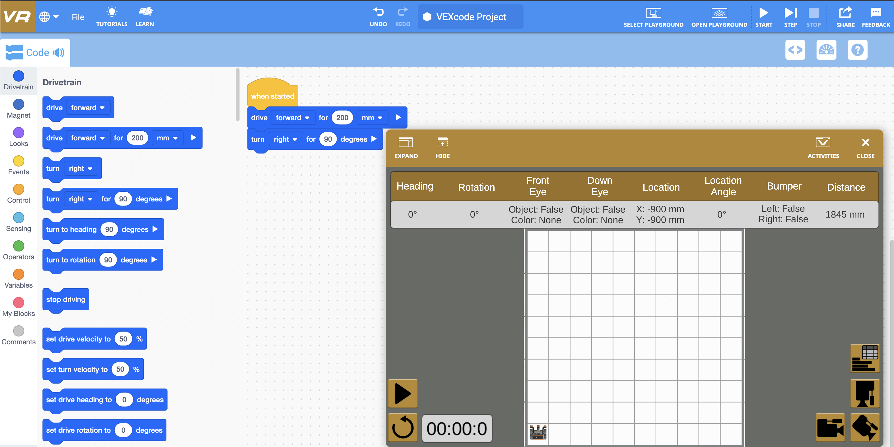 VEXcode VR প্লেগ্রাউন্ড ইন্টারফেসের স্ক্রিনশট, ব্লক-ভিত্তিক কোডিং বিকল্পগুলি এবং একটি শিক্ষামূলক সেটিংয়ে কোডিং ধারণা এবং রোবোটিক্স নীতিগুলি শেখানোর জন্য ডিজাইন করা একটি ভার্চুয়াল রোবট পরিবেশ প্রদর্শন করে৷