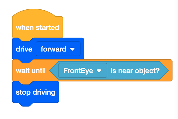 ภาพที่แสดงคุณลักษณะของหุ่นยนต์ VEXcode VR แสดงให้เห็นอินเทอร์เฟซการเข้ารหัสแบบบล็อกและแบบข้อความที่ออกแบบมาเพื่อวัตถุประสงค์ทางการศึกษาในสาขาวิชา STEM โดยเน้นแนวคิดการเขียนโปรแกรมสำหรับผู้เริ่มต้นและผู้ใช้ขั้นสูง