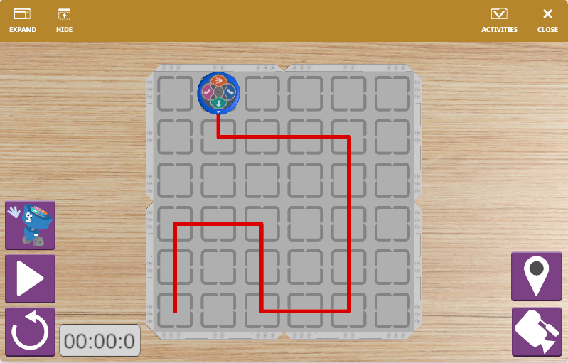 Zrzut ekranu interfejsu VEXcode VR 123 Playspace, prezentującego wirtualnego robota i opcje kodowania blokowego, przeznaczonego do użytku edukacyjnego w nauczaniu koncepcji kodowania i zasad robotyki.